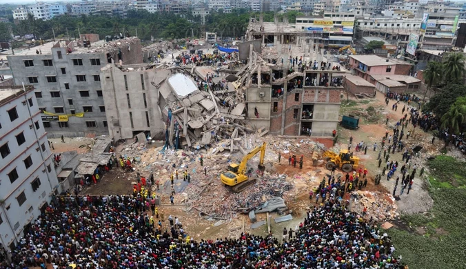 50 żywych osób pod gruzami budynku w Bangladeszu