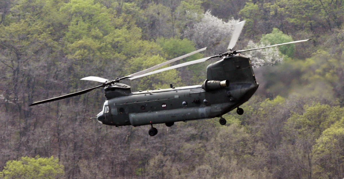 ​Stany Zjednoczone i Korea Południowa zakończyły trwające od dwóch miesięcy wspólne doroczne manewry wojskowe pod nazwą "Foal Eagle". Ćwiczenia rozpoczęły się krótko po lutowej próbie nuklearnej Korei Północnej. Brało w nich udział ok. 10 tys. żołnierzy amerykańskich.