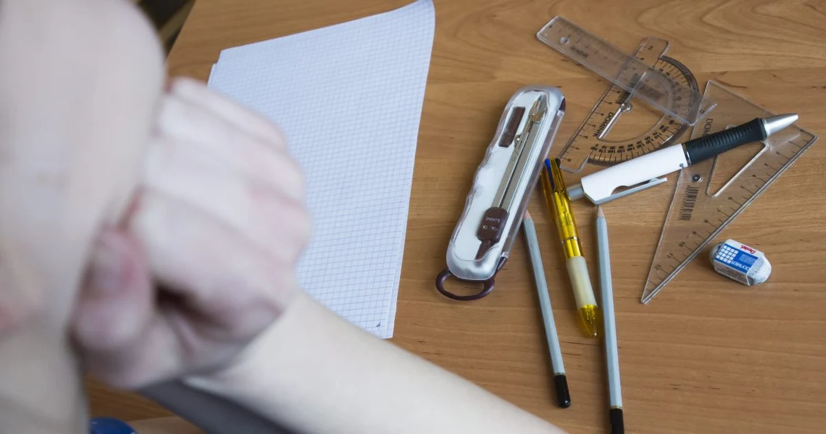 Prosta, a nawet najłatwiejsza od lat - tak spora część maturzystów oceniła tegoroczny egzamin z matematyki na poziomie podstawowym. Czy rzeczywiście pytania nie były trudne? Przekonajcie się sami. Na RMF24 publikujemy arkusze zadań i propozycje rozwiązań.