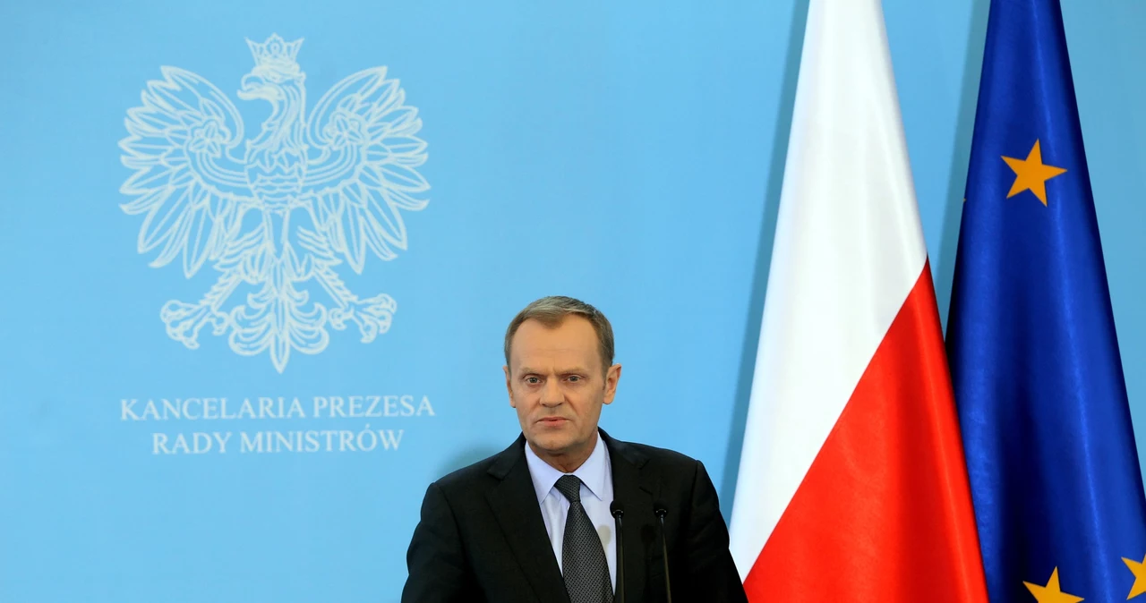 Premier Donald Tusk podczas konferencji prasowej 