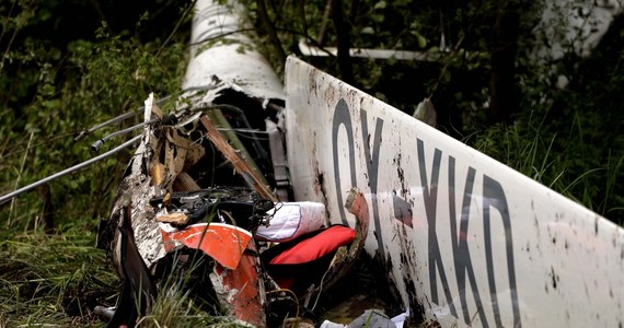 Eksperci Państwowej Komisji Badania Wypadków Lotniczych wyjaśniają przyczyny rozbicia się szybowca w okolicach Goliszowca na Podkarpaciu. Do wypadku doszło wczoraj podczas zawodów.