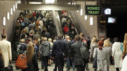 Kuriozalne tłumaczenie prezydent Warszawy ws. chaosu w metrze