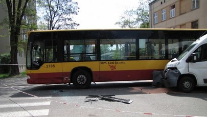 Łódź: Wypadek autobusu MPK, 14 osób jest rannych