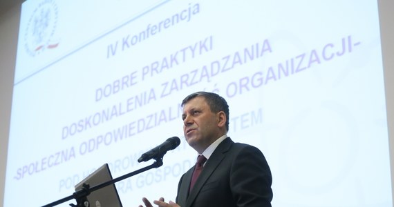 Wicepremier, minister gospodarki Janusz Piechociński nabiera wody w usta w sprawie rozmów z Rosjanami o elektryczności. Przedstawiciele rosyjskiego koncernu INTER RAO JES twierdzą, że Polska będzie kupować prąd z Kaliningradu. Jak zaznaczają, trwają negocjacje z Polskimi Sieciami Energetycznymi i międzyrządową komisją ds. współpracy gospodarczej.