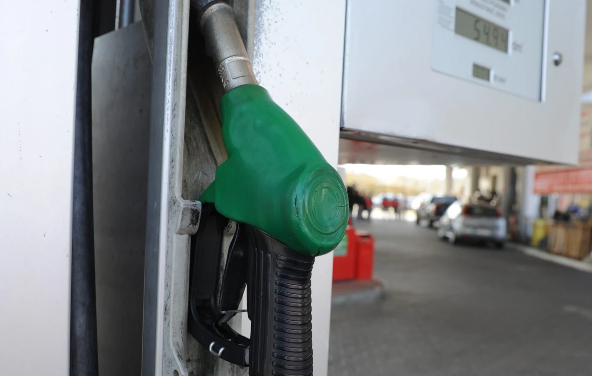 Ponad 30 milionów złotych stracił Skarb Państwa na działalności grupy zajmującej się przestępczością paliwową. Jak poinformowała policja, właśnie zatrzymano kolejne cztery osoby podejrzane o udział w gangu.