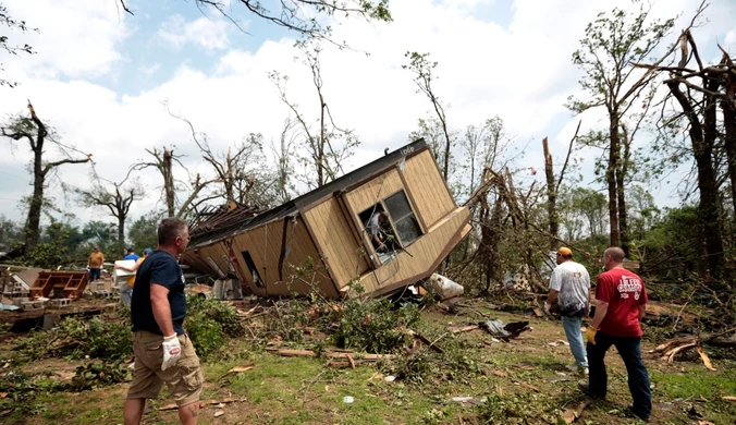 Miasteczko Moore po tornadzie: Rodzice szukają dzieci