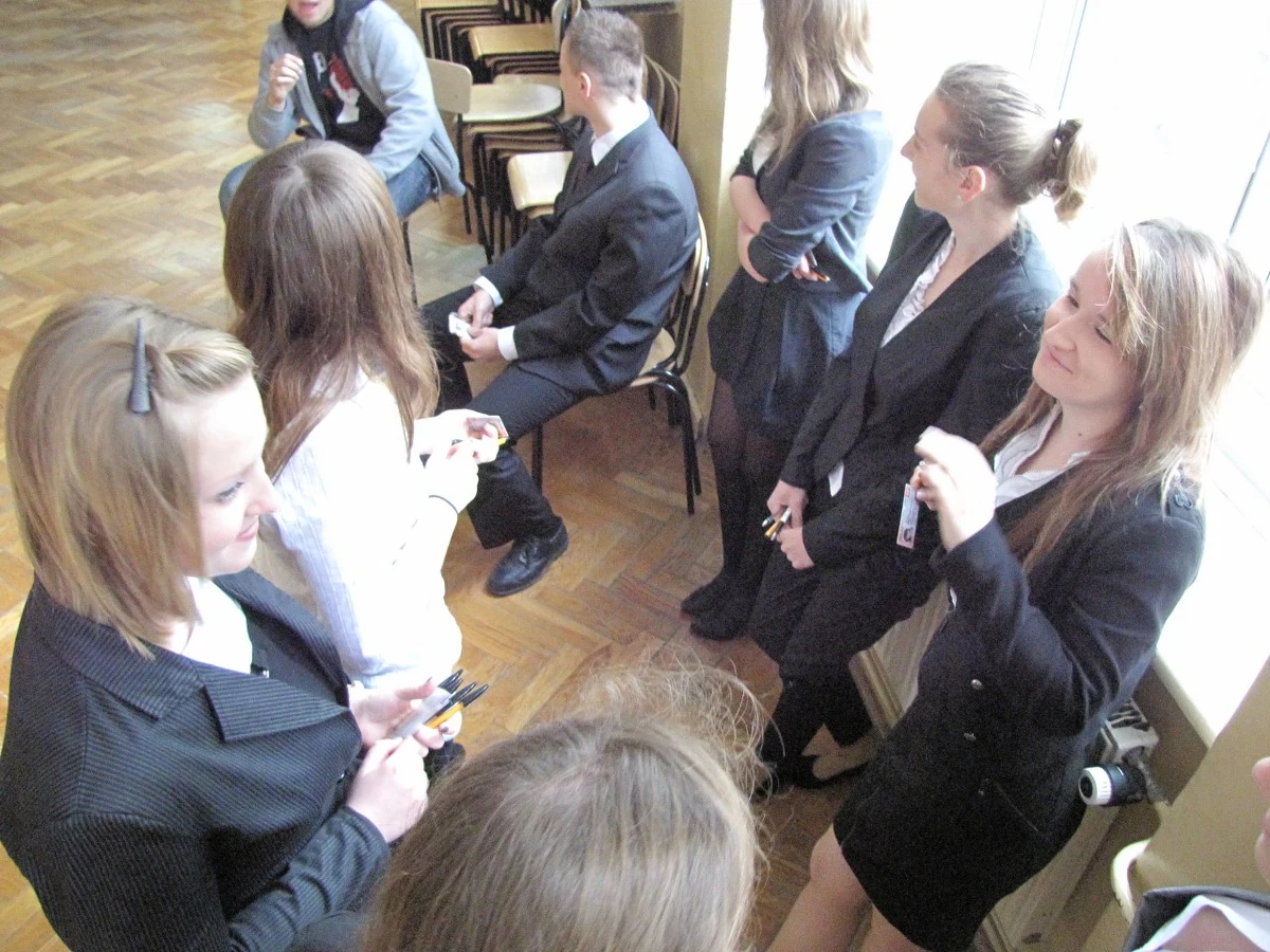 Język niemiecki to drugi, jeżeli chodzi o popularność, język obcy wybierany przez przez maturzystów. Abiturienci zdawali dziś go w 10. dniu egzaminów. Na RMF24 publikujemy arkusze i propozycje rozwiązań przygotowane przez naszego eksperta. Sprawdź, jak poszedł Ci poziom podstawowy!