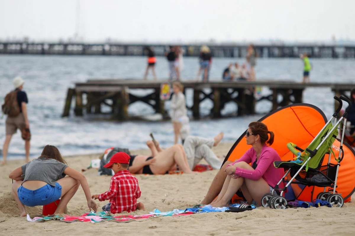 Wakacje nad Bałtykiem to nie taki zły wybór. Czystość wody w wielu popularnych kurortach we Włoszech czy na francuskim Lazurowym Wybrzeżem wzbudziła zastrzeżenia europejskich urzędników - informuje "Metro". 