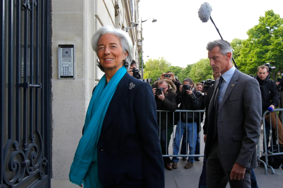 Szefowa Międzynarodowego Funduszu Walutowego Christine Lagarde jest przesłuchiwana przez sędziów francuskiego Trybunału Sprawiedliwości. Może usłyszeć zarzuty malwersacji i fałszowania dokumentów.