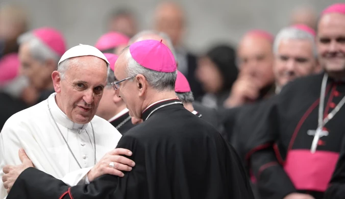 Papież przestrzega włoskich biskupów przed pokusą kariery i pieniędzy