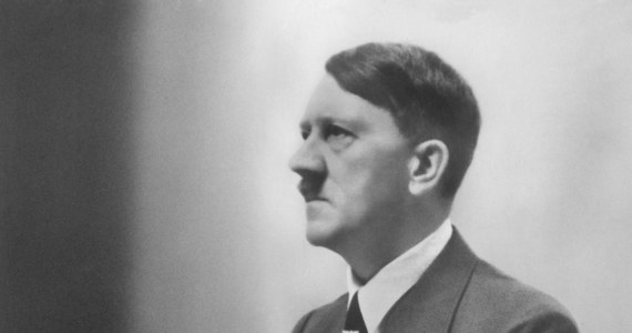 "Odpowiedzialny za śmierć 50 mln ludzi podczas II wojny światowej Adolf Hitler to prawdziwy luzak. Pasjonuje się szybkimi samochodami, bawi się nowoczesną komórką" -  tak przywódcę Trzeciej Rzeszy widzą założyciele profilu na Facebooku poświęconego ocieplaniu wizerunku zbrodniarza - informuje "Dziennik Polski".