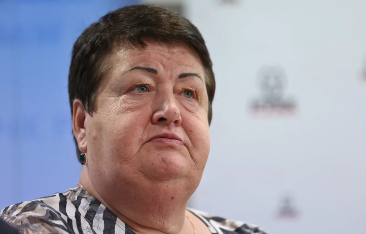 „Wychowaliśmy z mężem 12 dzieci, wydaję mi się, że to na jedną matkę i jednego ojca wystarczająca ilość” – mówi w rozmowie z RMF FM Henryka Krzywonos, która stworzyła rodzinę zastępczą. W Dniu Matki przyznaje: "Macierzyństwo nigdy się nie kończy. Zawsze się o swoich dzieciach myśli, ile by nie miały lat". 