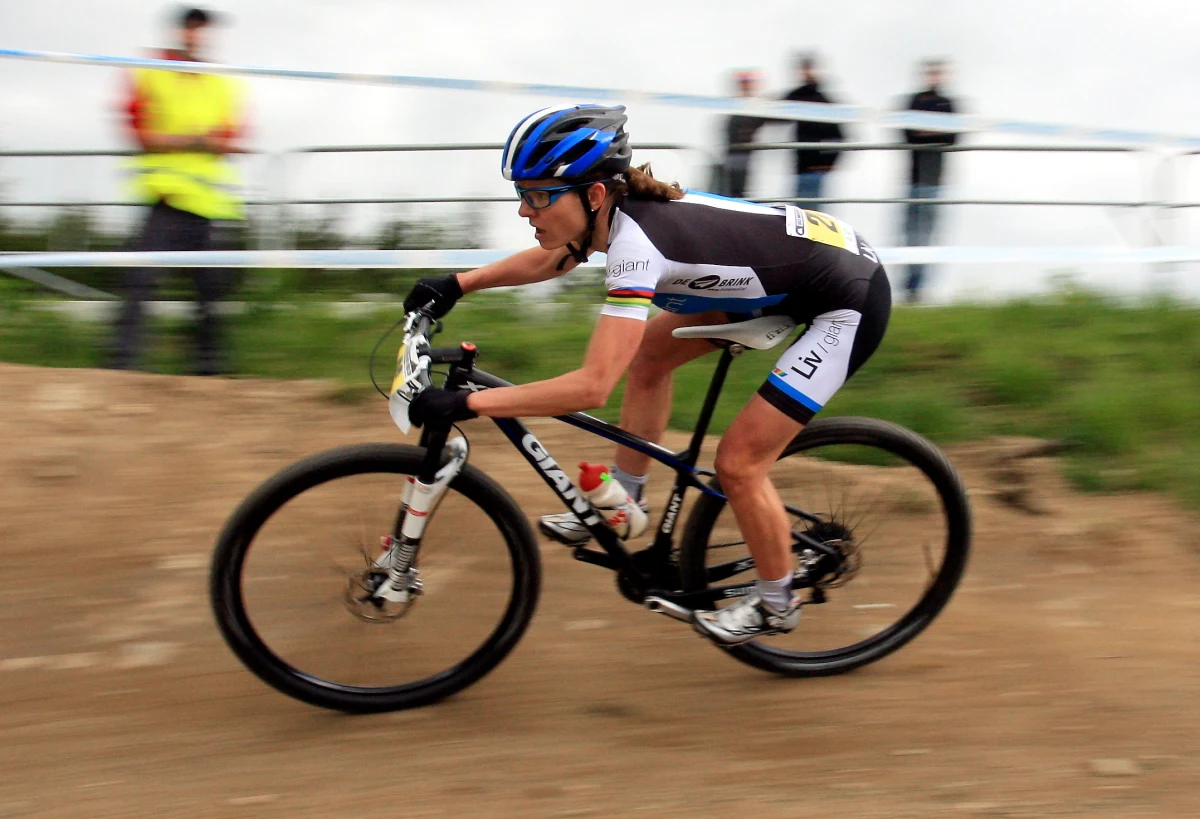 Maja Włoszczowska zajęła drugie miejsce w drugich w tym sezonie zawodach Pucharu Świata w kolarstwie górskim, które odbyły się w Novym Mescie na Morawach. Zwyciężyła Słowenka Tanja Zakelj, do której Polka straciła 19 sekund.  