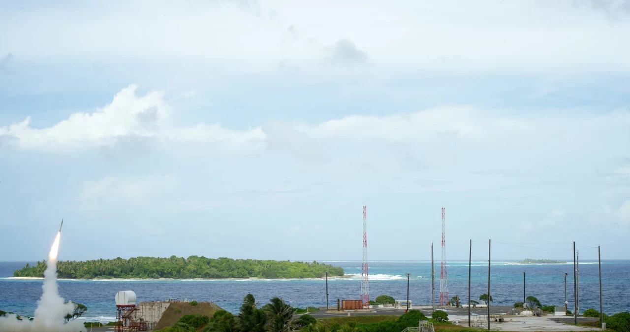 Na zdjęciu test system THAAD. Wyspy Marshalla, październik 2012