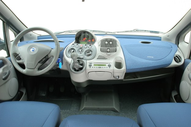Używane Fiat Multipla, Honda FRV magazynauto.interia