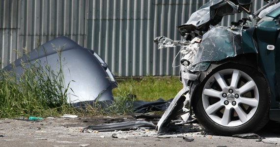 ​Od początku długiego weekendu na drogach doszło do 188 wypadków, w których zginęły 22 osoby, a 238 zostało rannych - poinformował Krzysztof Hajdas z Komendy Głównej Policji. Funkcjonariusze zatrzymali 797 nietrzeźwych kierujących.