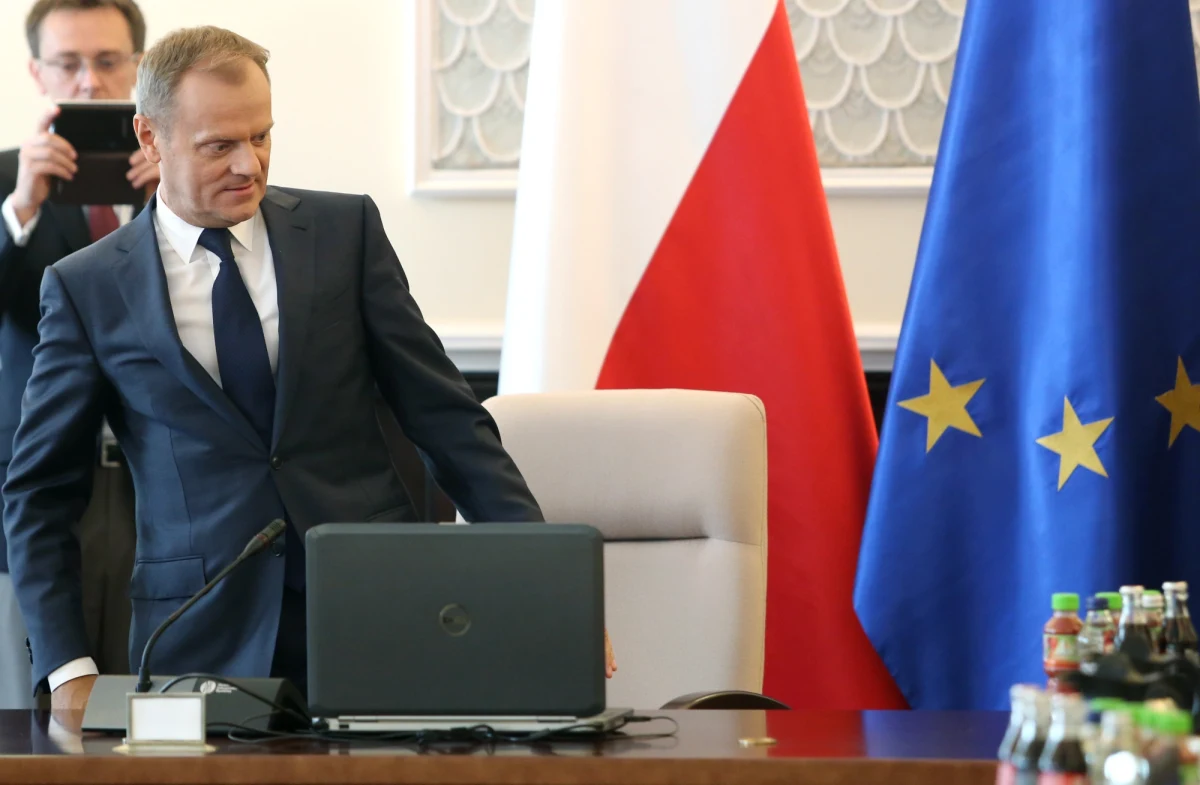 Komisja Nadzoru Finansowego sprawdza, czy ktoś z otoczenia premiera zarobił na jego wczorajszym oświadczeniu ws. elektrowni w Opolu - dowiedział się Krzysztof Berenda z redakcji ekonomicznej RMF FM. 