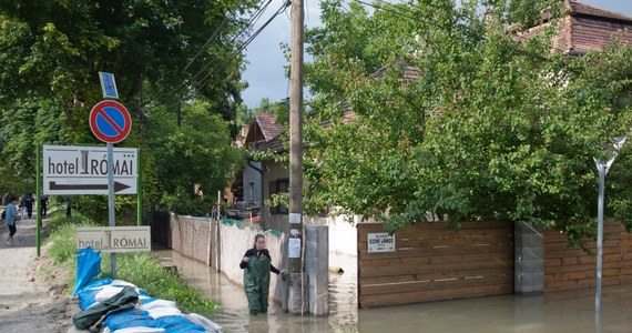 Kulminacyjna fala powodziowa na Dunaju w Budapeszcie pojawi się wieczorem. Wały przeciwpowodziowe zostały wzmocnione w newralgicznych miejscach, aby ochronić stolicę przed zalaniem - powiedział  premier Viktor Orban.  