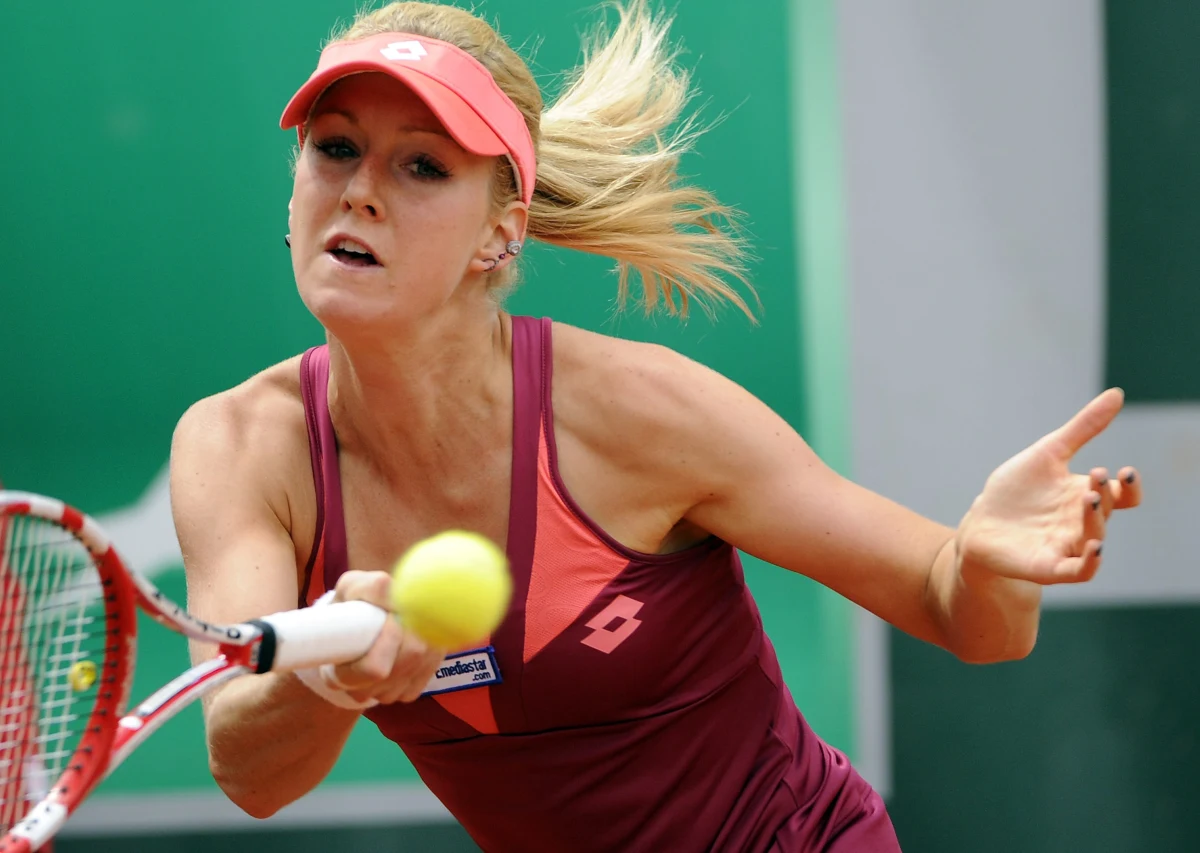 Łukasz Kubot i Jerzy Janowicz zaprezentują się w turnieju w Halle, a Urszuli Radwańskiej możemy kibicować w Birmingham. Polscy tenisiści rozpoczynają dziś sezon na trawiastej nawierzchni.