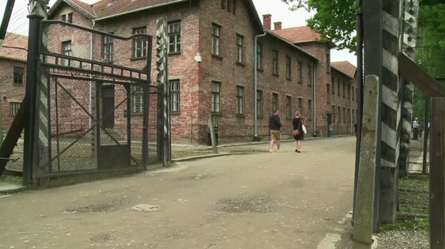 Od 13 czerwca w Muzeum Auschwitz można oglądać nową stałą ekspozycję zatytułowaną "Szoa", co po hebrajsku oznacza „Zagłada”. Ukazuje ona los Żydów deportowanych do Auschwitz w szerszym kontekście nazistowskich prób dokonania całkowitej eksterminacji narodu żydowskiego.