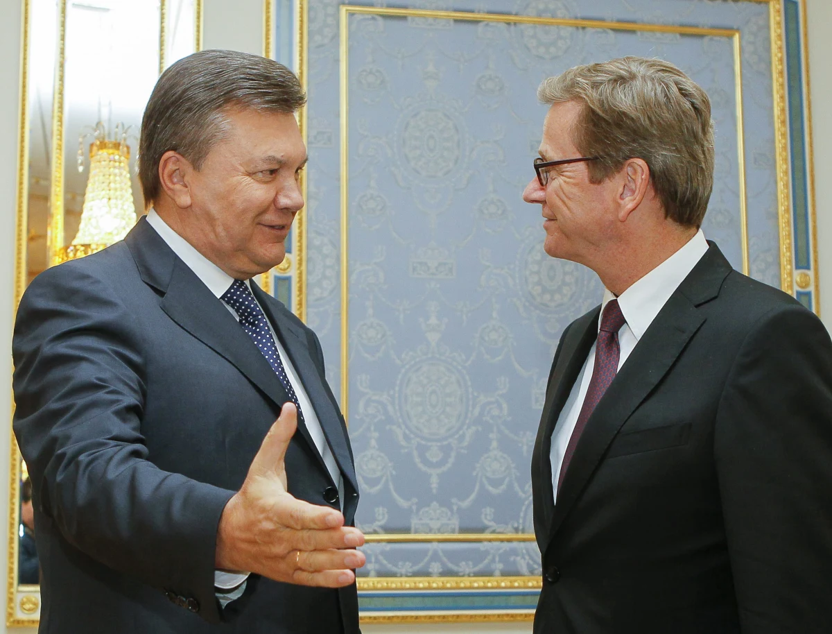 Niemcy gotowe są przyjąć na leczenie Julię Tymoszenko, byłą premier Ukrainy znajdującą się w więzieniu. Szef niemieckiego MSZ Guido Westerwelle powiedział o tym w Kijowie, po spotkaniu z prezydentem Ukrainy Wiktorem Janukowyczem. 