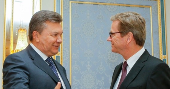 Niemcy gotowe są przyjąć na leczenie Julię Tymoszenko, byłą premier Ukrainy znajdującą się w więzieniu. Szef niemieckiego MSZ Guido Westerwelle powiedział o tym w Kijowie, po spotkaniu z prezydentem Ukrainy Wiktorem Janukowyczem. 