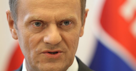 "Nie było żadnego wybuchu, był wybuch niechęci i agresji” – tak premier Donald Tusk skomentował wydany przez Naczelną Prokuraturę Wojskową komunikat. Śledczy ogłosili, że biegli nie stwierdzili pozostałości materiałów wybuchowych na elementach wraku Tu-154M. Prokuratorom nie wierzą natomiast członkowie niektórych rodziny ofiar katastrofy smoleńskiej.