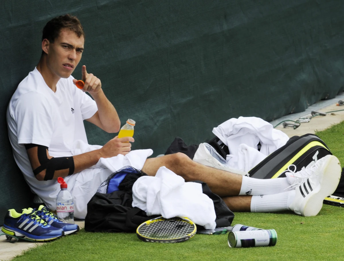 „Andy Murray będzie zdecydowanym faworytem półfinałowego meczu z Jerzym Janowiczem” – uważa redaktor naczelny „Tenis klubu” Adam Romer. Komentator tenisa uważa jednak, że naszego tenisistę stać na niespodziankę i Polak ma szansę na awans do wielkiego finału.