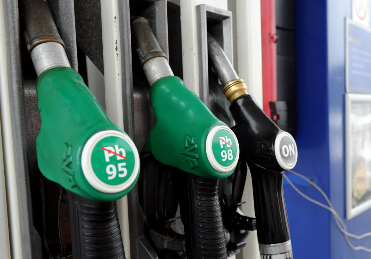 Kierowcy w nadchodzącym tygodniu mogą spodziewać się podwyżki cen paliw na stacjach. Tak uważają analitycy rynku paliwowego. Ich zdaniem wzrosty cen surowca spowodowane są m.in. wydarzeniami politycznymi w Egipcie, a także danymi makro z USA. 