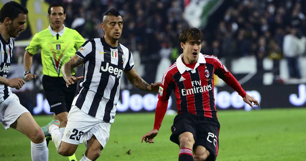 Bojan Krkic (z prawej) ostatnio bronił barw AC Milan. Tu w meczu z Juventusem.