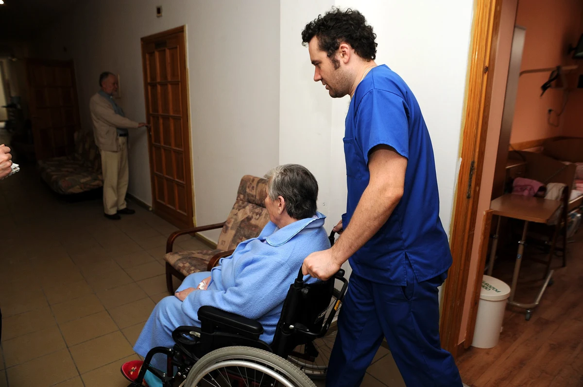 Prokuratura rejonowa Wrocław Stare Miasto zbada sprawę zakupu mieszkania należącego do jednej z podopiecznych hospicjum. Lokal kupiła dyrektorka hospicjum ojców Bonifratrów we Wrocławiu. Śledczy sprawdzą, czy była to „czysta” transakcja.