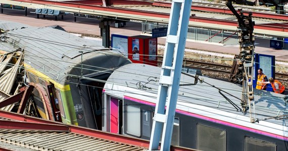 Awaria metalowego przełącznika zwrotnicy była przyczyną wypadku pociągu na stacji Bretigny-sur-Orge koło Paryża - podały francuskie linie kolejowe. Przewoźnik już zapowiedział kontrolę pięciu tysięcy takich urządzeń zainstalowanych na torach we Francji.