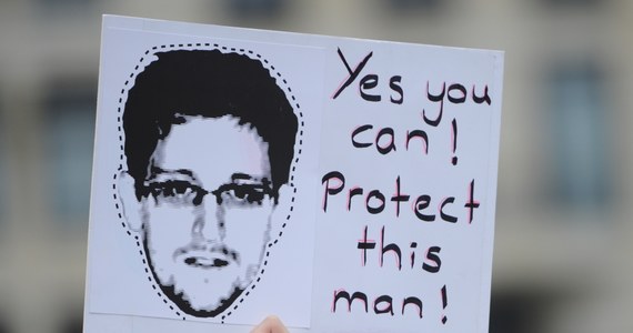 ​Profesor socjologii na szwedzkim uniwersytecie Umea Stefan Svallfors rekomendował byłego pracownika CIA Edwarda Snowdena do Pokojowej Nagrody Nobla. W liście zaadresowanym do Norweskiego Komitetu Noblowskiego i opublikowanym w szwedzkiej gazecie "Vaesterbottens-Kuriren" swoją decyzję uzasadniał tym, że heroiczne wysiłki Snowdena miały na celu rzucenie światła na skalę cyberszpiegostwa w wykonaniu Agencji Bezpieczeństwa Narodowego Stanów Zjednoczonych.