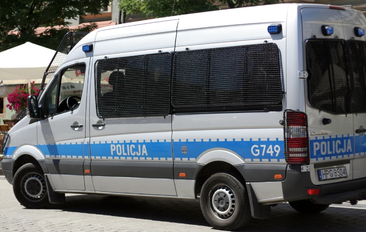 51-letni mężczyzna zmarł w wyniku incydentu, do którego doszło na krakowskim placu handlowym na Rybitwach. Informację o tym zdarzeniu dostaliśmy na Gorącą Linię RMF FM.