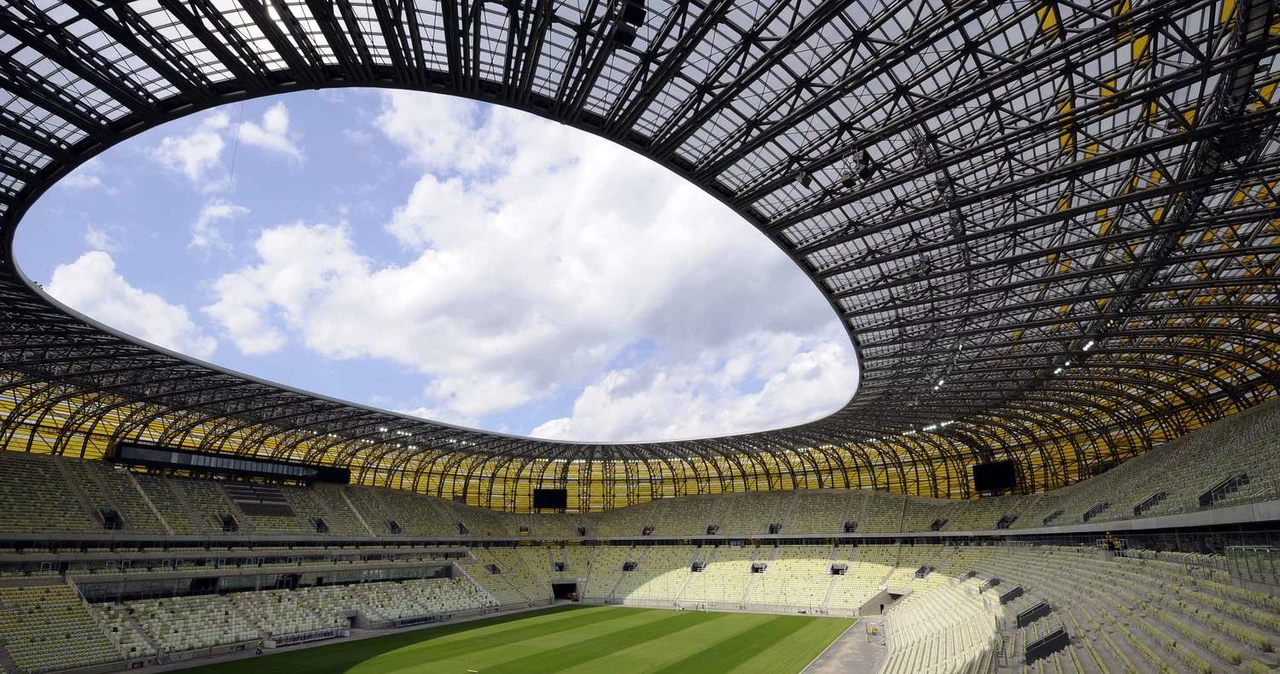 Stadion w Gdańsku czeka na kibiców oraz piłkarzy Barcelony