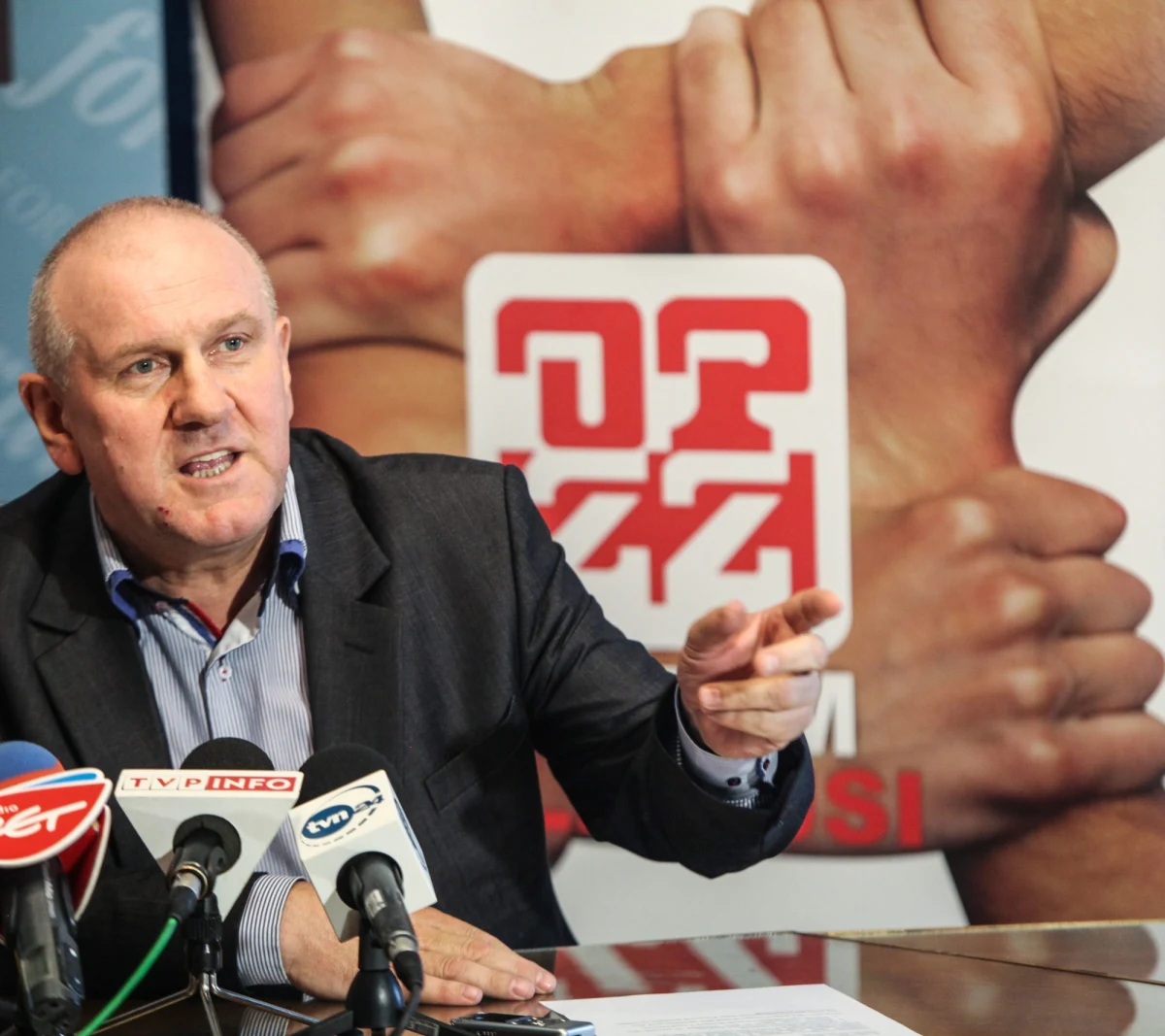 Szef OPZZ Jan Guz, który chce, by dochody wszystkich Polaków były jawne, trzyma w tajemnicy wysokość swojej pensji - donosi "Fakt". Nie powiem, ile zarabiam - mówi cytowany przez dziennik związkowiec.