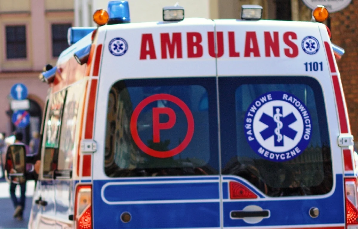 Ponad 20 dzieci - część z nich z objawami silnego zatrucia - trafiło do szpitali w Zakopanem i Nowym Targu. To uczestnicy kolonii zakwaterowani w jednym z pensjonatów w Murzasichlu. Informację o tym zdarzeniu dostaliśmy na Gorącą Linię RMF FM.