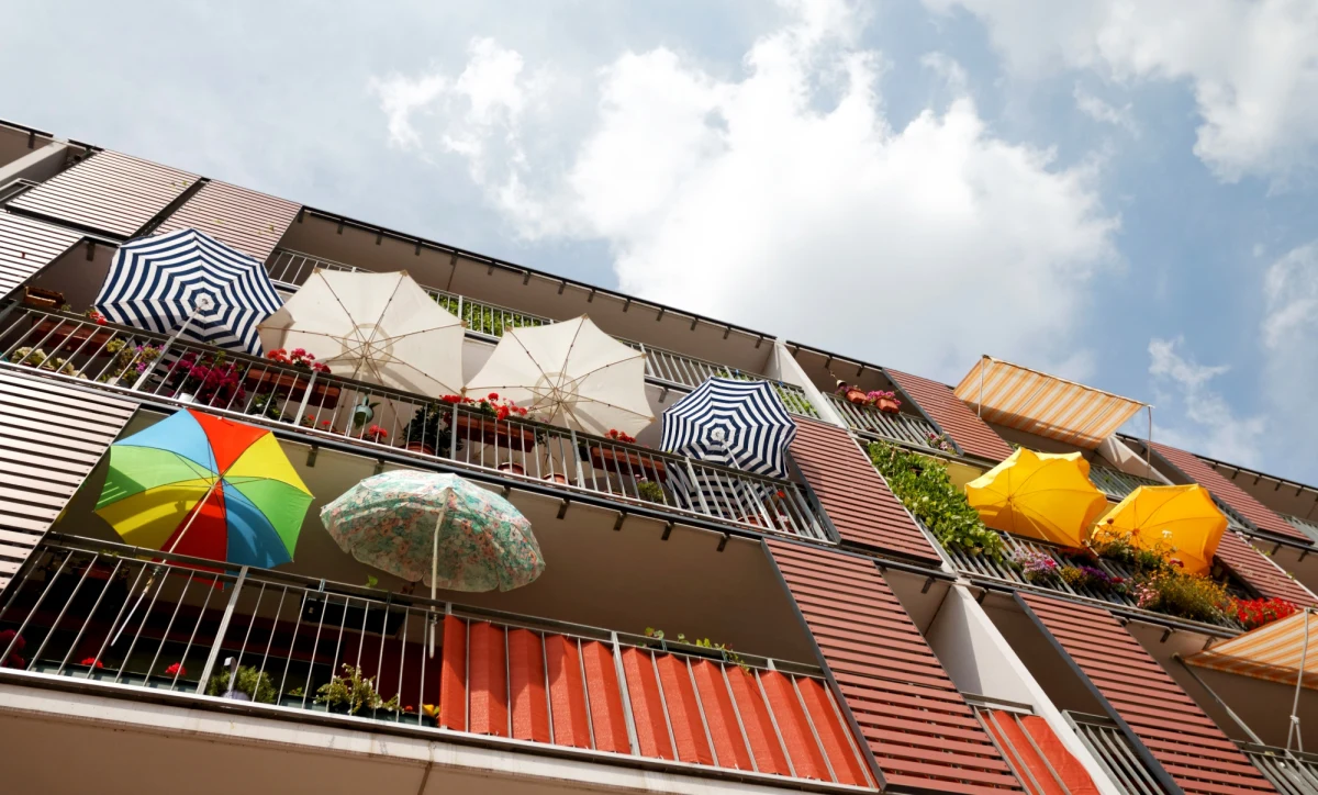 ​Przed nami kolejny gorący tydzień. Do czwartku temperatura będzie sukcesywnie rosnąć. Dziś na termometrach zobaczymy od 22-27 stopni na krańcach północnych do 32 stopni na południu i południowym wschodzie kraju.