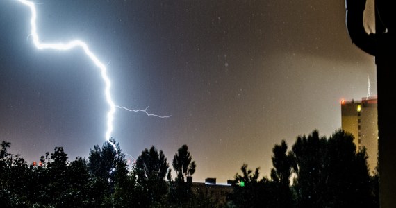 Wtorek i środa będą bardzo gorące. Słupki rtęci sięgną nawet 37 stopni. Taka temperatura niesie ze sobą również ryzyko burz.