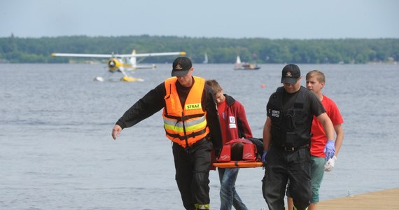 Od maja w Polsce utonęło 330 osób, w tym aż 186 od początku wakacji - alarmuje policja. Osoby wypoczywające nad wodą powinny korzystać ze strzeżonych kąpielisk i nie wchodzić do wody po wypiciu alkoholu - podkreślają ratownicy WOPR.