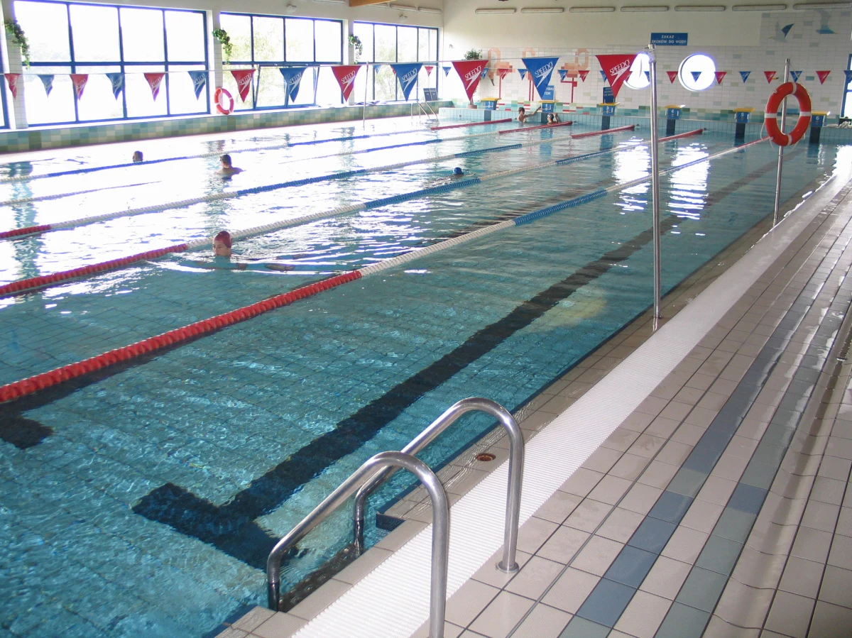 W deszczową pogodę nie będzie dostępny kryty basen w Lublinie. Od poniedziałku zamknięta jest strefa H20 - czyli miejski basen MOSIR przy Alejach Zygmuntowskich. 