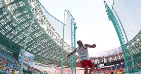 Piotr Małachowski wrócił na podium mistrzostw świata. W konkursie rzutu dyskiem w Moskwie wywalczył drugie miejsce z wynikiem 68,36 metra. Wygrał i to zdecydowanie Niemiec Robert Harting (69,11). To dla niego trzeci tytuł mistrzowski z rzędu.