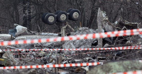 ​Śledztwo w sprawie zamieszczenia w internecie zdjęć ofiar katastrofy smoleńskiej jest zawieszone do czasu otrzymania odpowiedzi na wniosek o pomoc prawną ze Stanów Zjednoczonych. O sprawie poinformowała Prokuratura Okręgowa Warszawa-Praga.