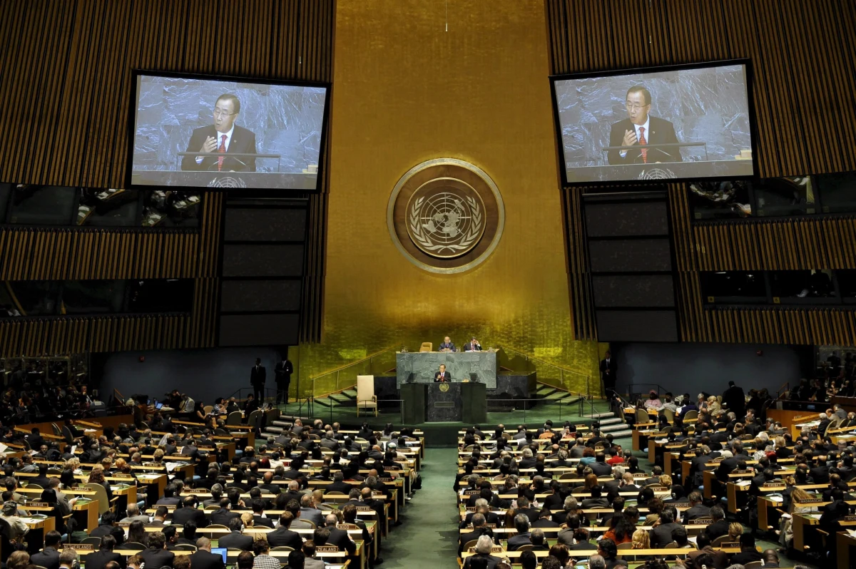 Amerykańska Agencja Bezpieczeństwa Narodowego (NSA) wbrew obowiązującej umowie inwigilowała centralną siedzibę Organizacji Narodów Zjednoczonych w Nowym Jorku - podał "Der Spiegel". Tygodnik powołał się na nowe dokumenty ujawnione przez Edwarda Snowdena. 