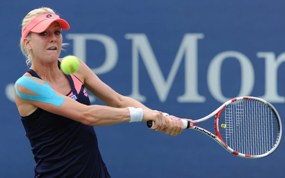 Urszula Radwańska awansowała do drugiej rundy wielkoszlemowego turnieju US Open, który rozpoczął się na twardych kortach w Nowym Jorku. Polska tenisistka wygrała na otwarcie mecz z Rumunką Iriną-Camelią Begu 6:1, 6:3.