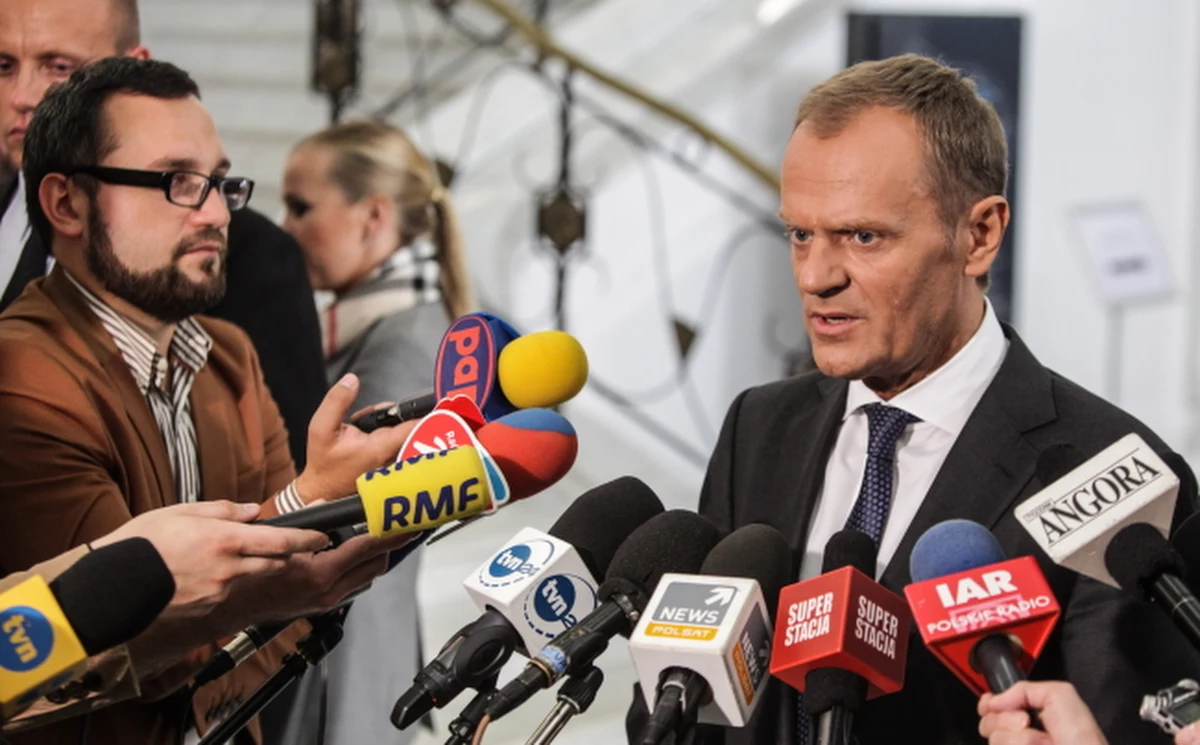 Polska nie przewiduje uczestnictwa w żadnym typie interwencji w Syrii - oświadczył premier Donald Tusk. Jak przekonywał, atak zbrojny w Syrii nie może przynieść pożądanych efektów, a za takie uważa zatrzymanie fali zbrodni na terenie tego kraju. 