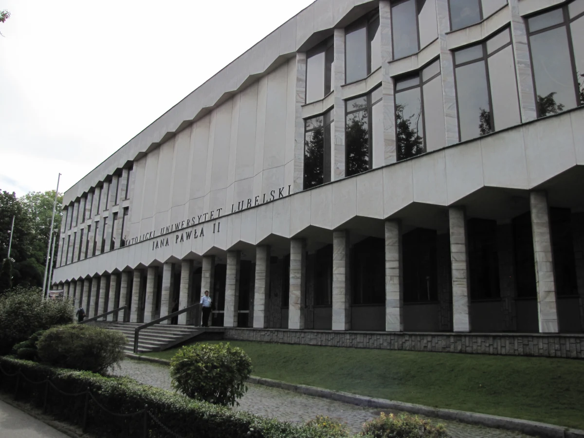 Katolicki Uniwersytet Lubelski z pustą kasą. Uczelnia wpadła w poważne kłopoty finansowe i o pomoc prosi biskupów. 