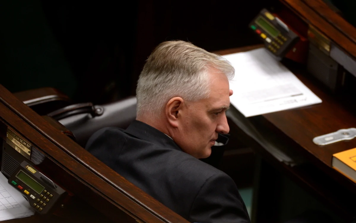 Jarosław Gowin zawiesił na trzy miesiące swoje członkostwo w Platformie Obywatelskiej. To akt solidarności z Jackiem Żalkiem, który wcześniej został zawieszony w prawach członka sejmowego klubu PO na trzy miesiące.