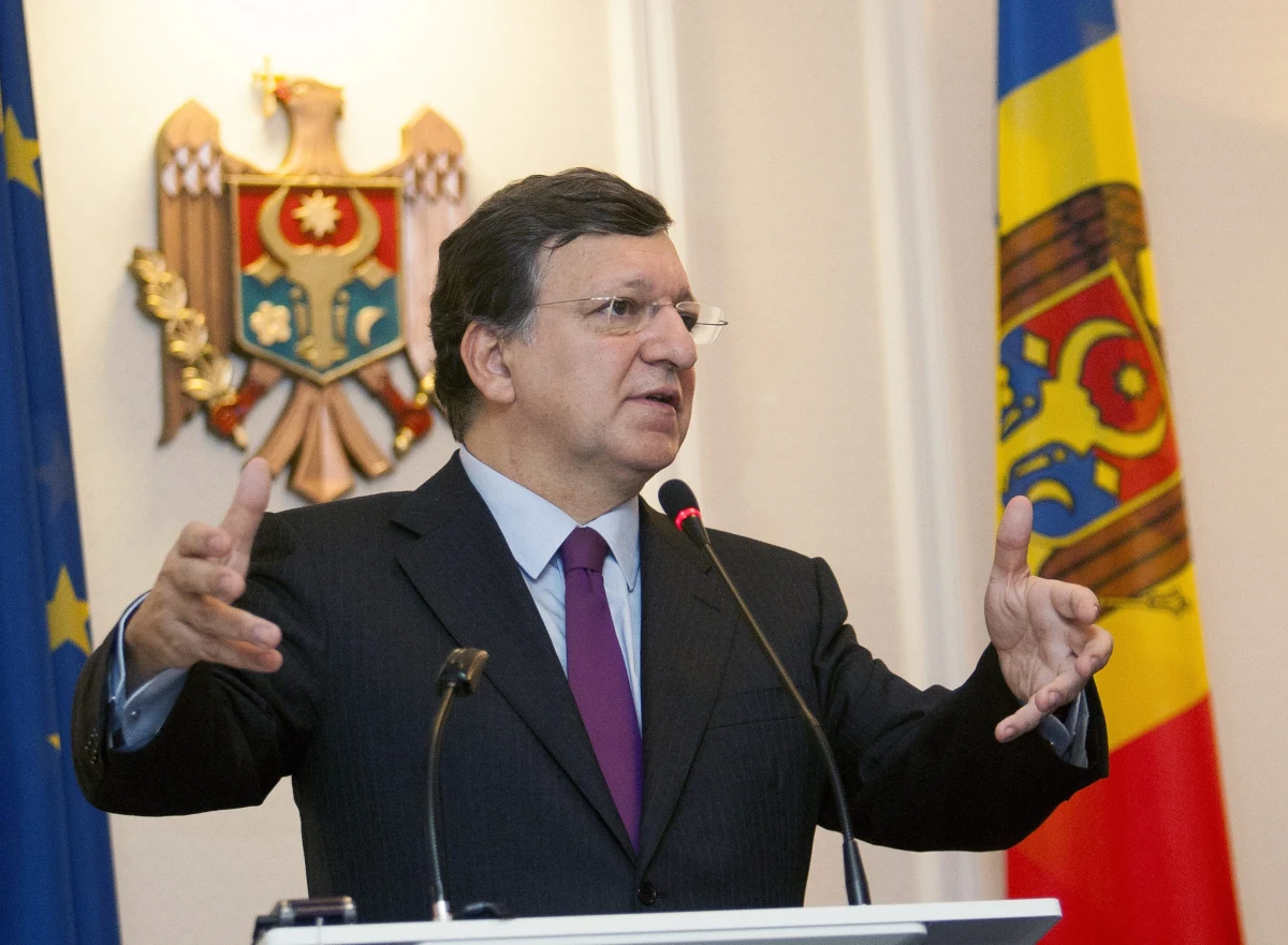 "Ostatnie wydarzenia potwierdziły, że Syria jest plamą na sumieniu świata" - powiedział szef Komisji Europejskiej Jose Manuel Barosso podczas Europejskiego Forum Alpbach w Tyrolu. Tam gromadzą się przedstawiciele świata nauki, polityki i ekonomii. 