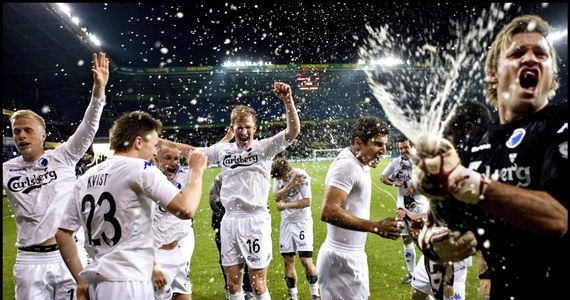 FC Kopenhaga anulowała blisko tysiąc biletów na mecze fazy grupowej piłkarskiej Ligi Mistrzów zakupione na sektor gospodarzy przez osoby o obco brzmiących nazwiskach. Dopiero gdy kibice ci udowodnią, że są faktycznie związani z duńską drużyną, będą mogli wykorzystać wejściówki.  